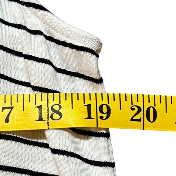 J Jill White/Black M Pima Tank – Breezy Minimalist Nautical Coastal Core - Picture 7 of 10